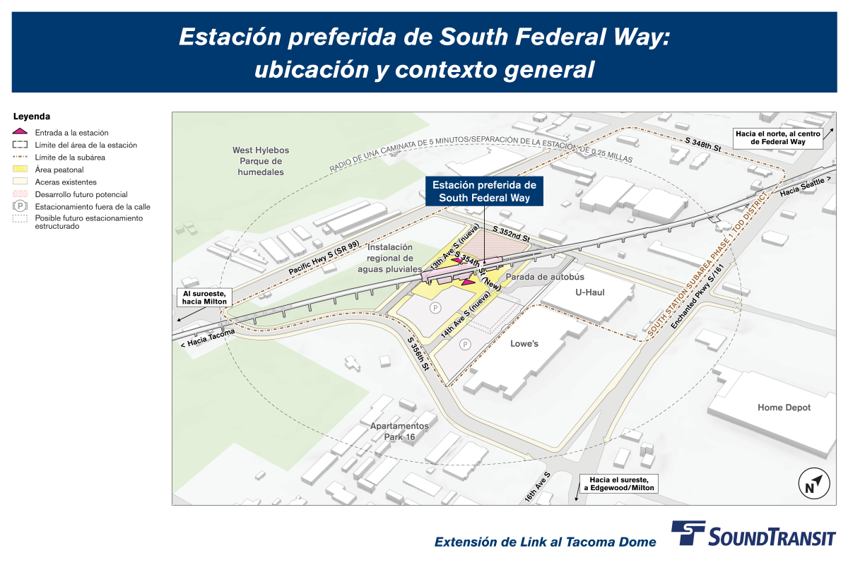 Se indica un radio de un cuarto de milla, lo que indica una distancia de caminata de 5 minutos hacia y desde la estación. La estación se encuentra entre Pacific Highway South y Enchanted Parkway South, cerca de Federal Way Crossings y Lowe's. Se indican aceras existentes en todas las calles, conectando la estación con negocios, vecindarios y destinos cercanos.
